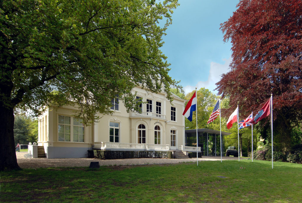 Airborne Museum voorzijde 3500px PRINT 1 1024x687