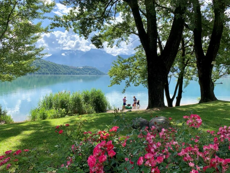 Lago di Caldonazzo famiglia riva lago WEB Sytske Maaijen 